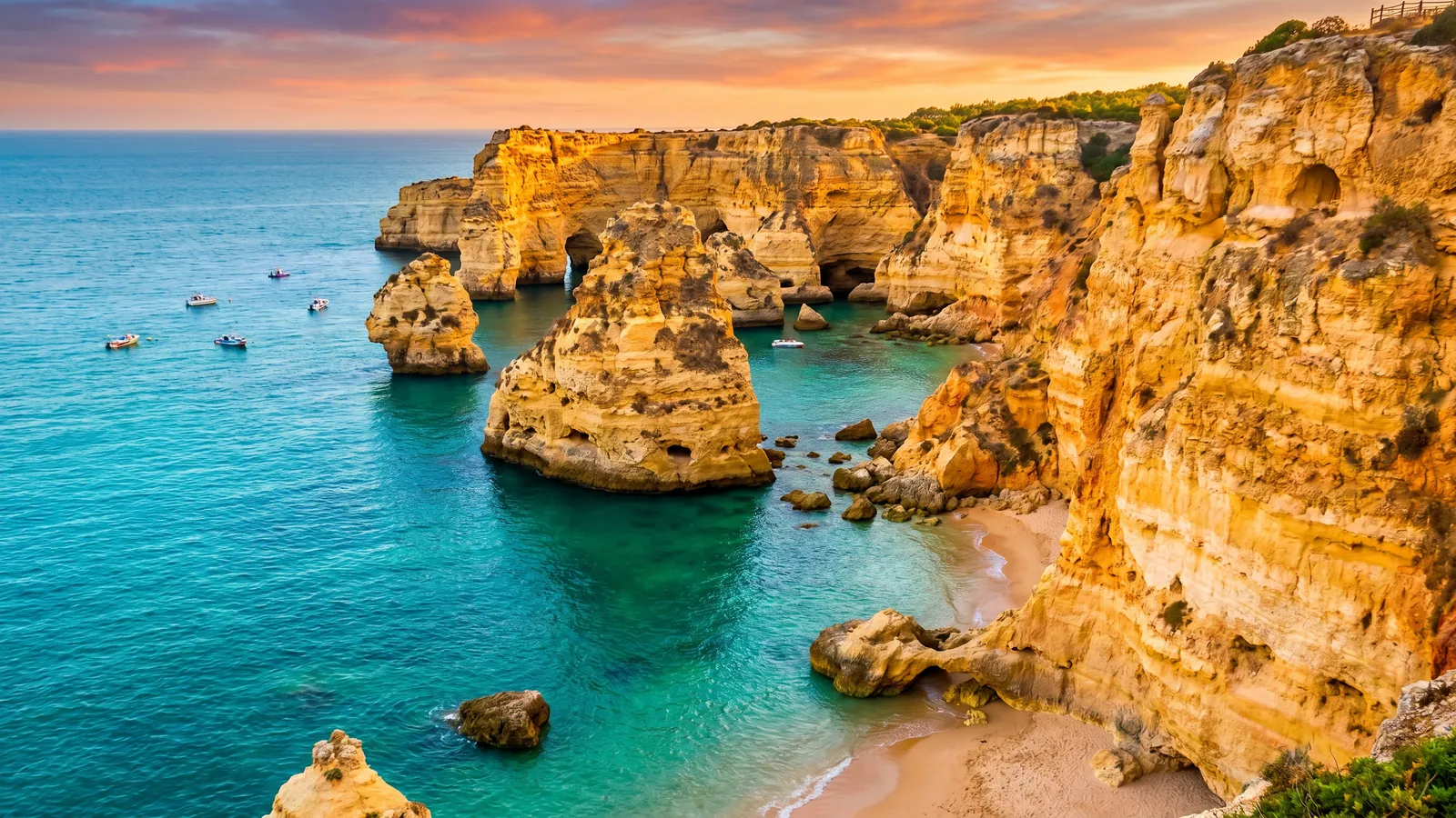 Algarve: Portugals goldene Küste